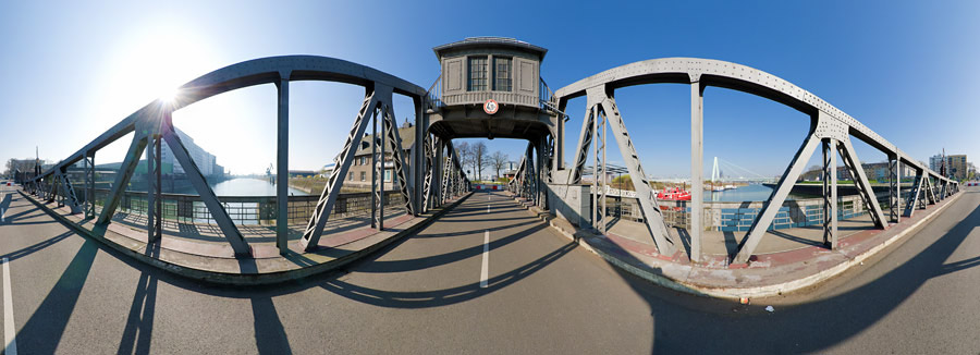 Drehbrücke Köln-Deutz