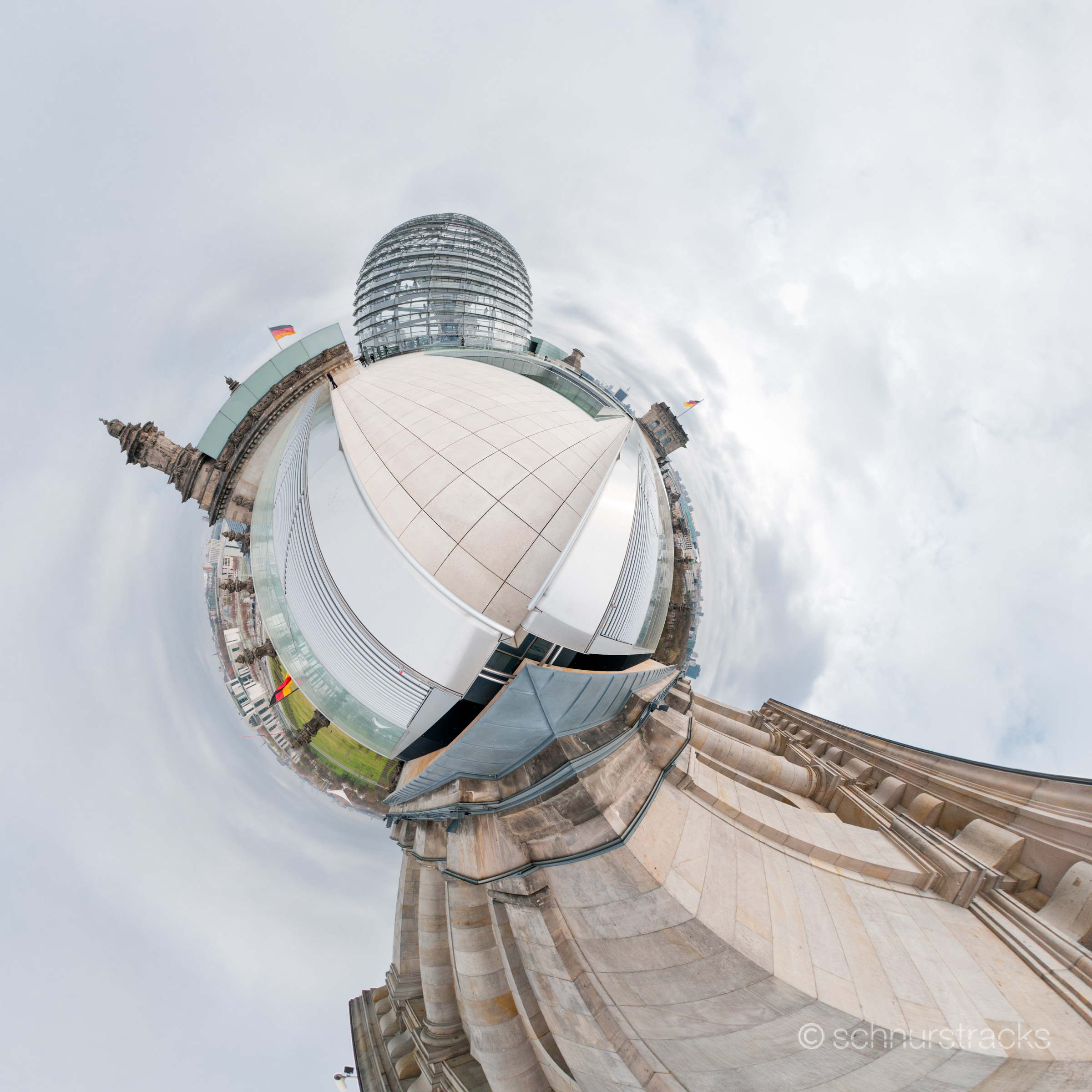 Kleiner Planet eines 360°x180°-Panoramas von der Dachterrasse auf dem Reichstagsgebäude | #100409-9282-1