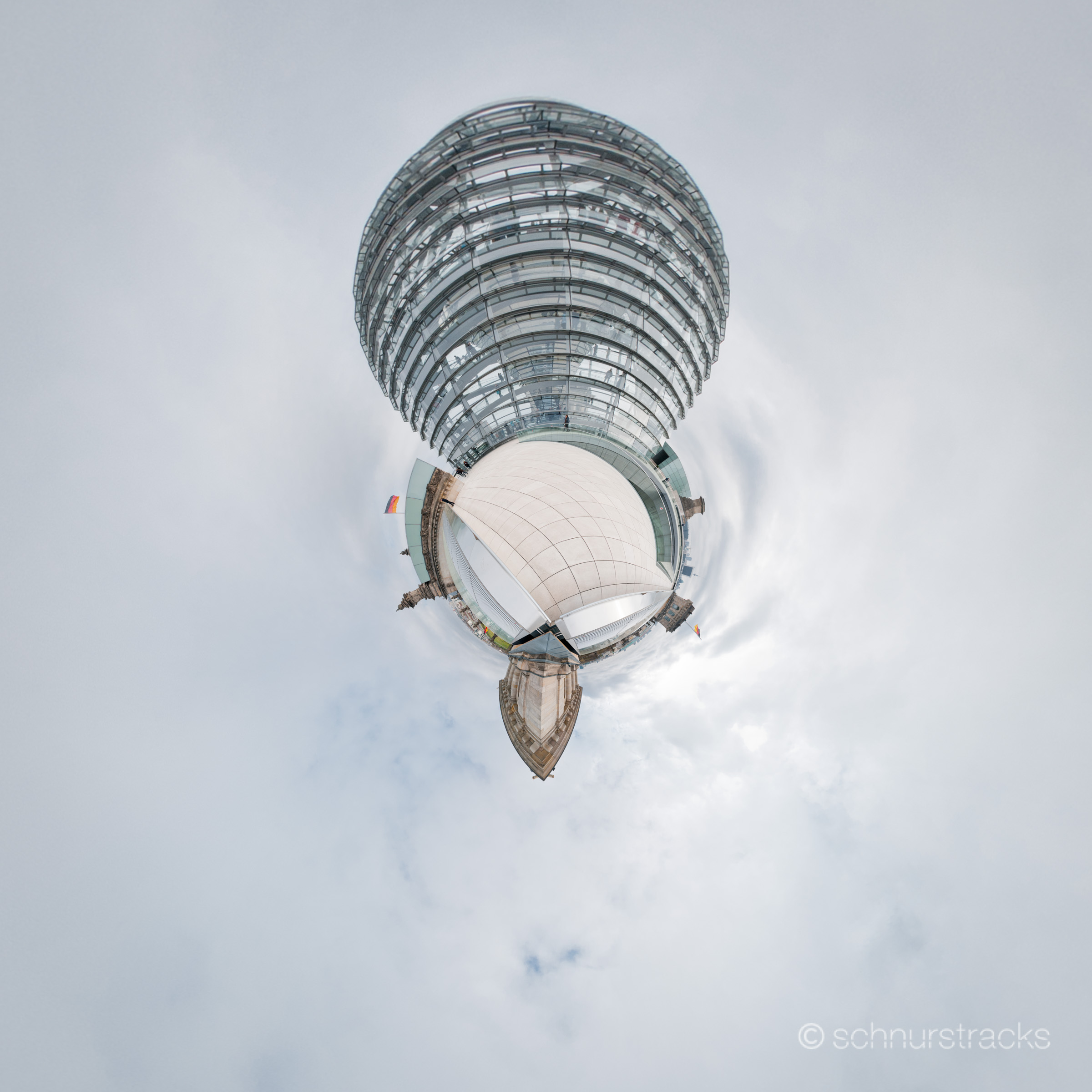 Kleiner Planet eines 360°x180°-Panoramas von der Dachterrasse auf dem Reichstagsgebäude | #100409-9282-8