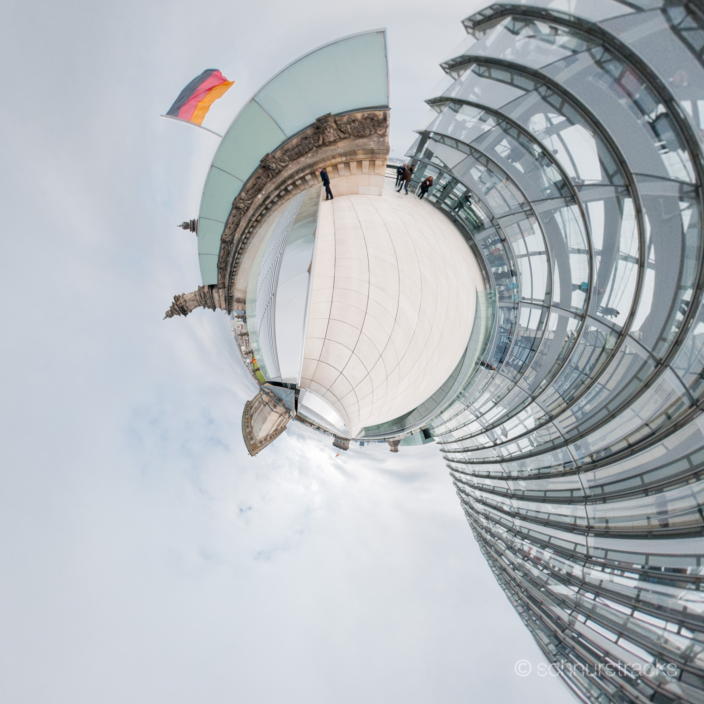 Kleiner Planet eines 360°x180°-Panoramas von der Dachterrasse auf dem Reichstagsgebäude | #100409-9282-9