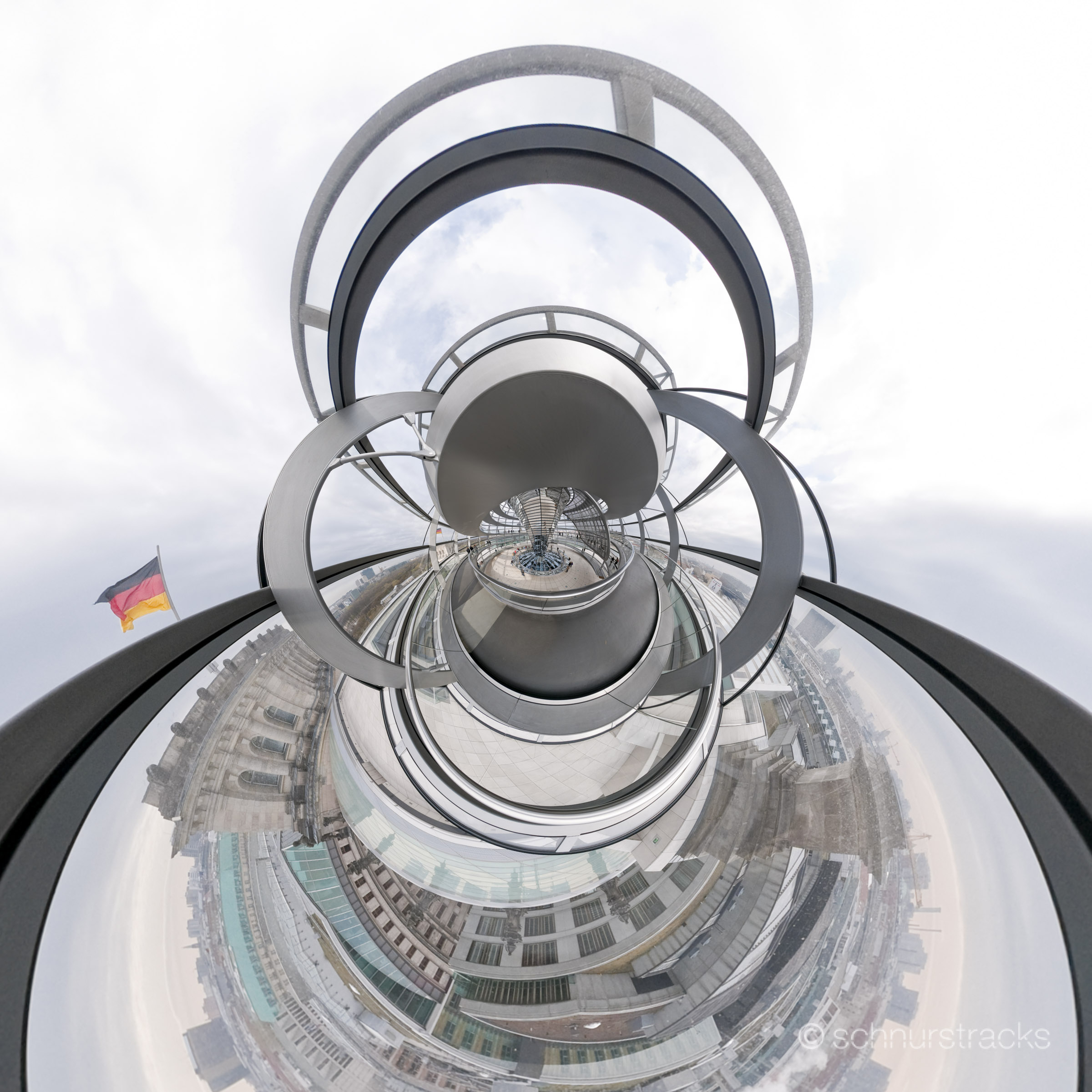 Little Planet in der Reichstagskuppel #100409-9031-11