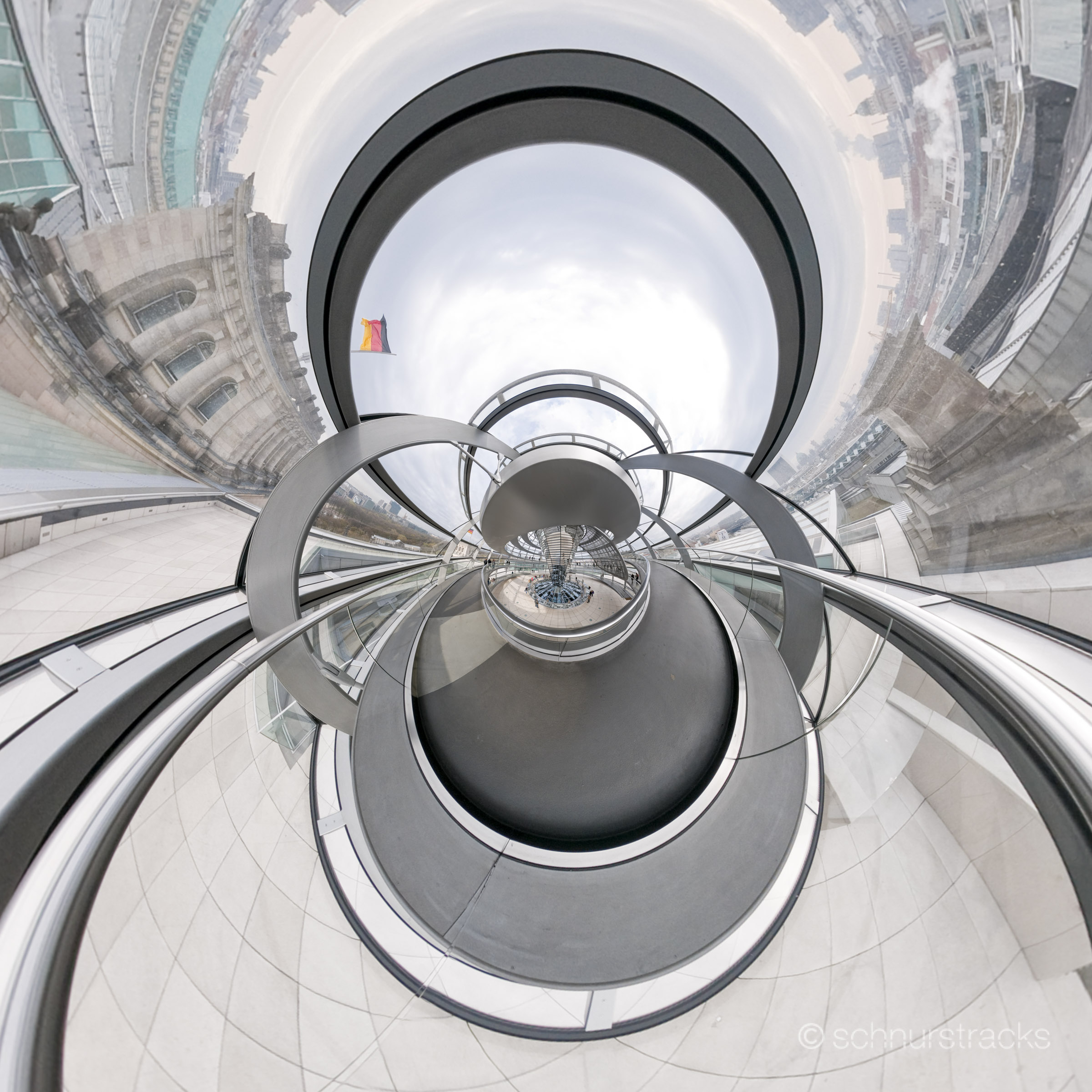 Little Planet in der Reichstagskuppel #100409-9031-9