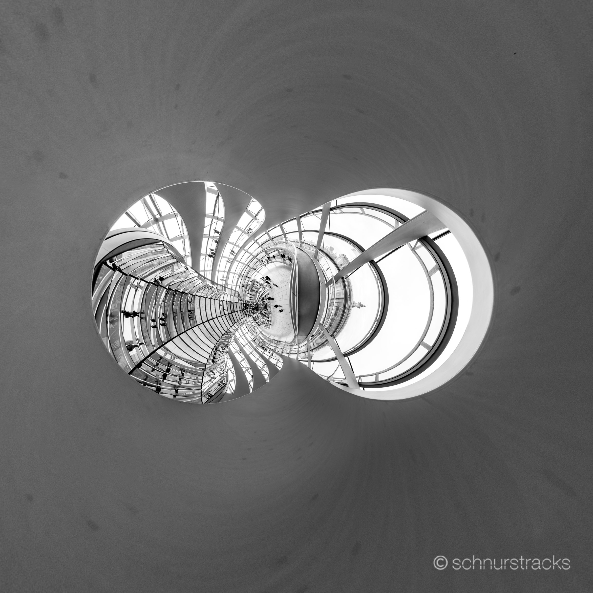 Little Planet in der Reichstagskuppel #100409-9077-11