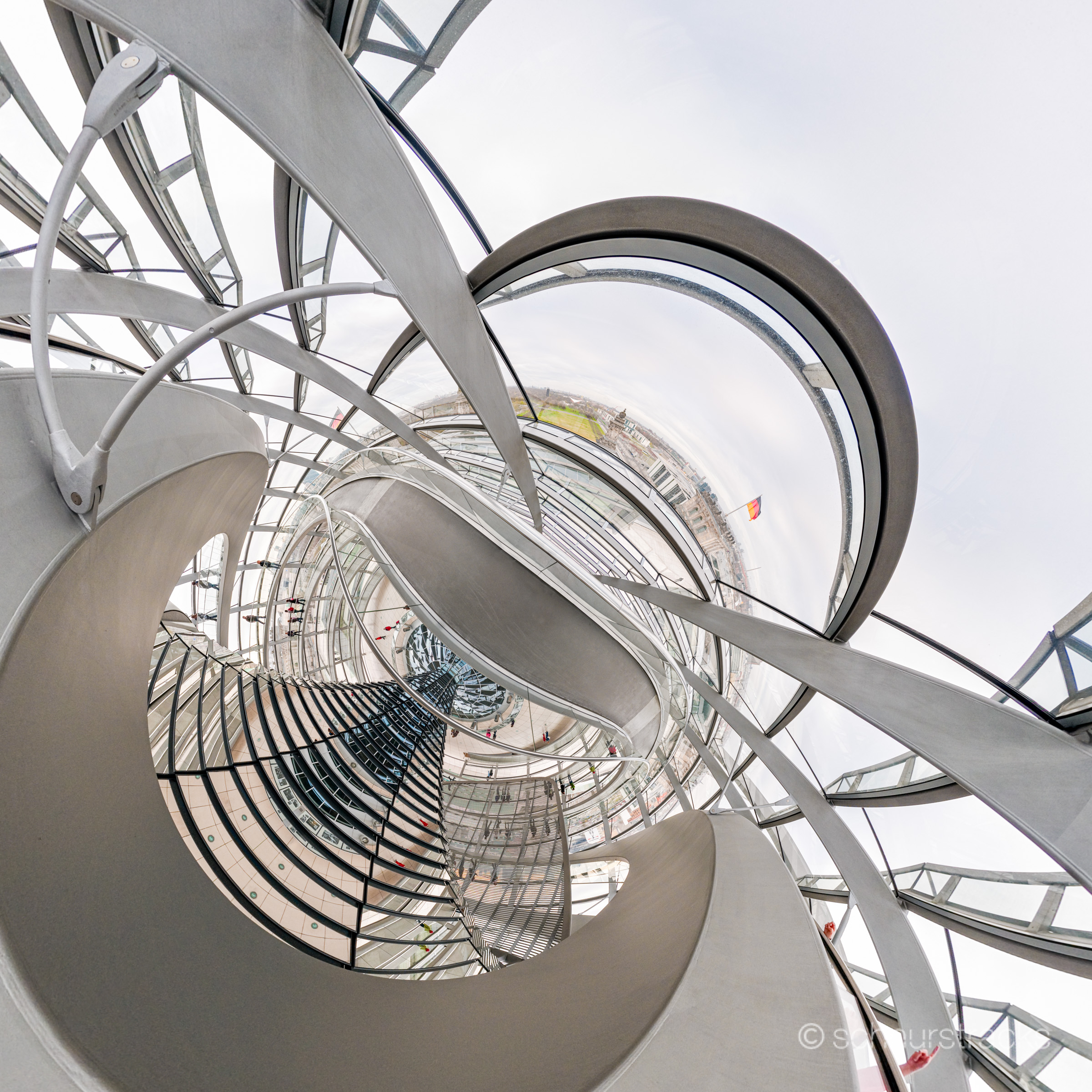 Little Planet in der Reichstagskuppel #100409-8863-2