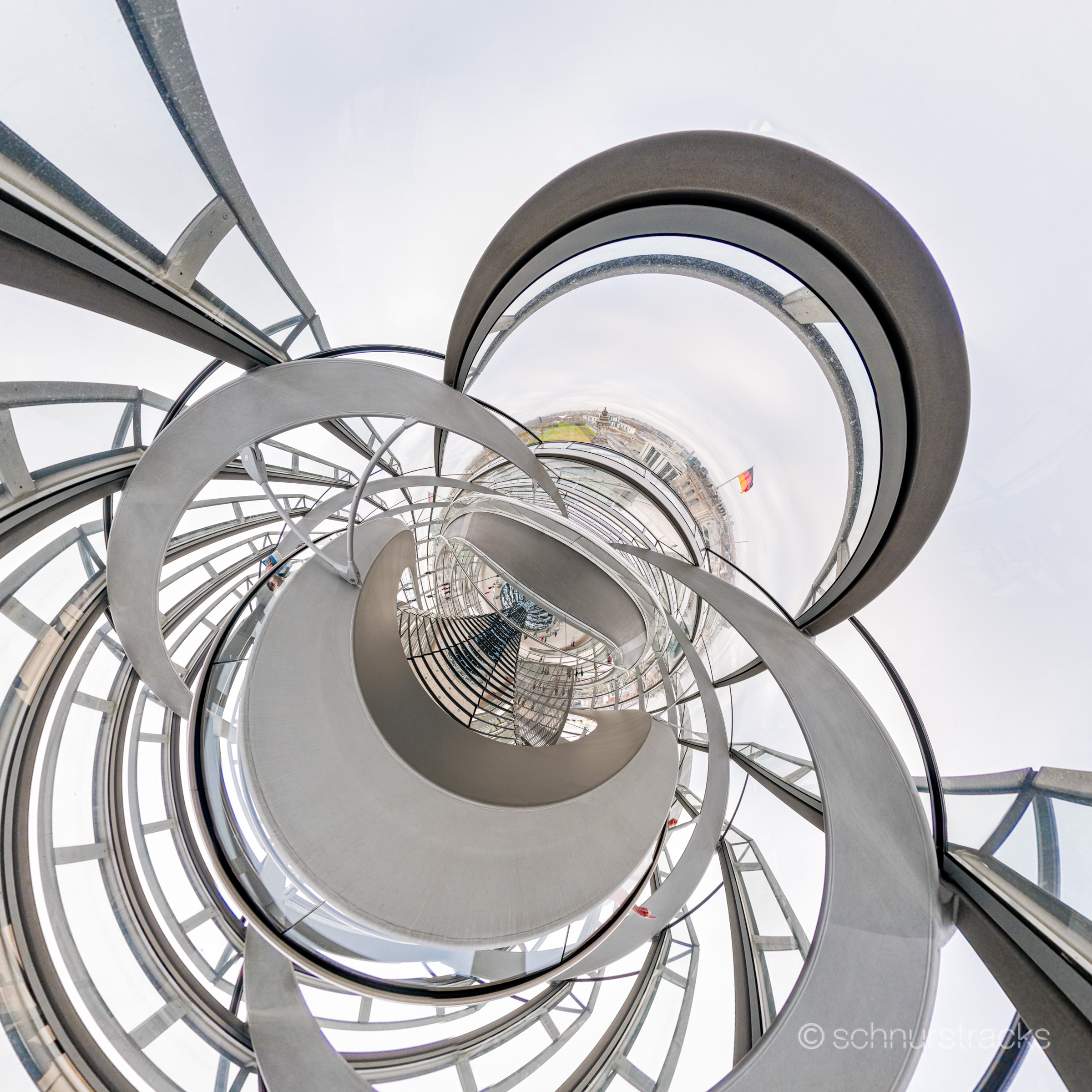 Little Planet in der Reichstagskuppel #100409-8863-6