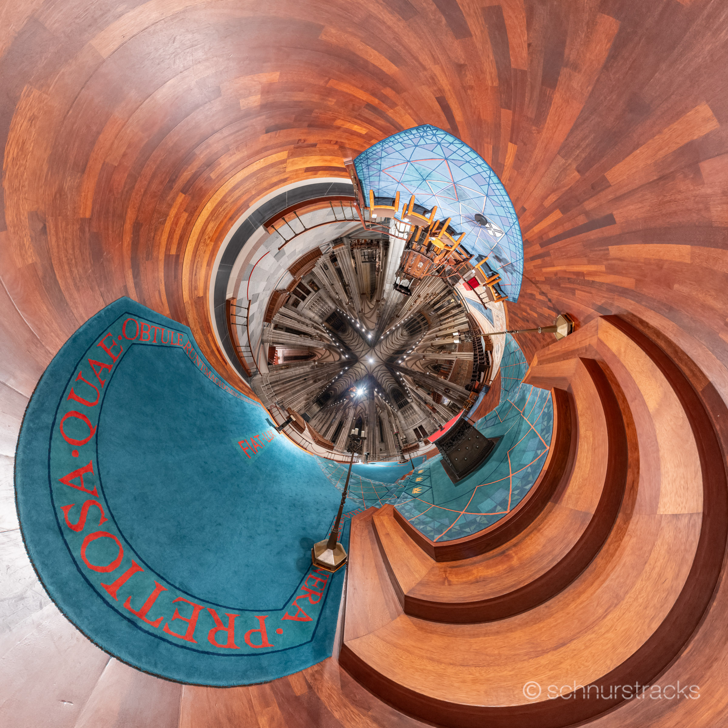 
Kugelpanorama als Little Planet am Vierungsaltar im Kölner Dom