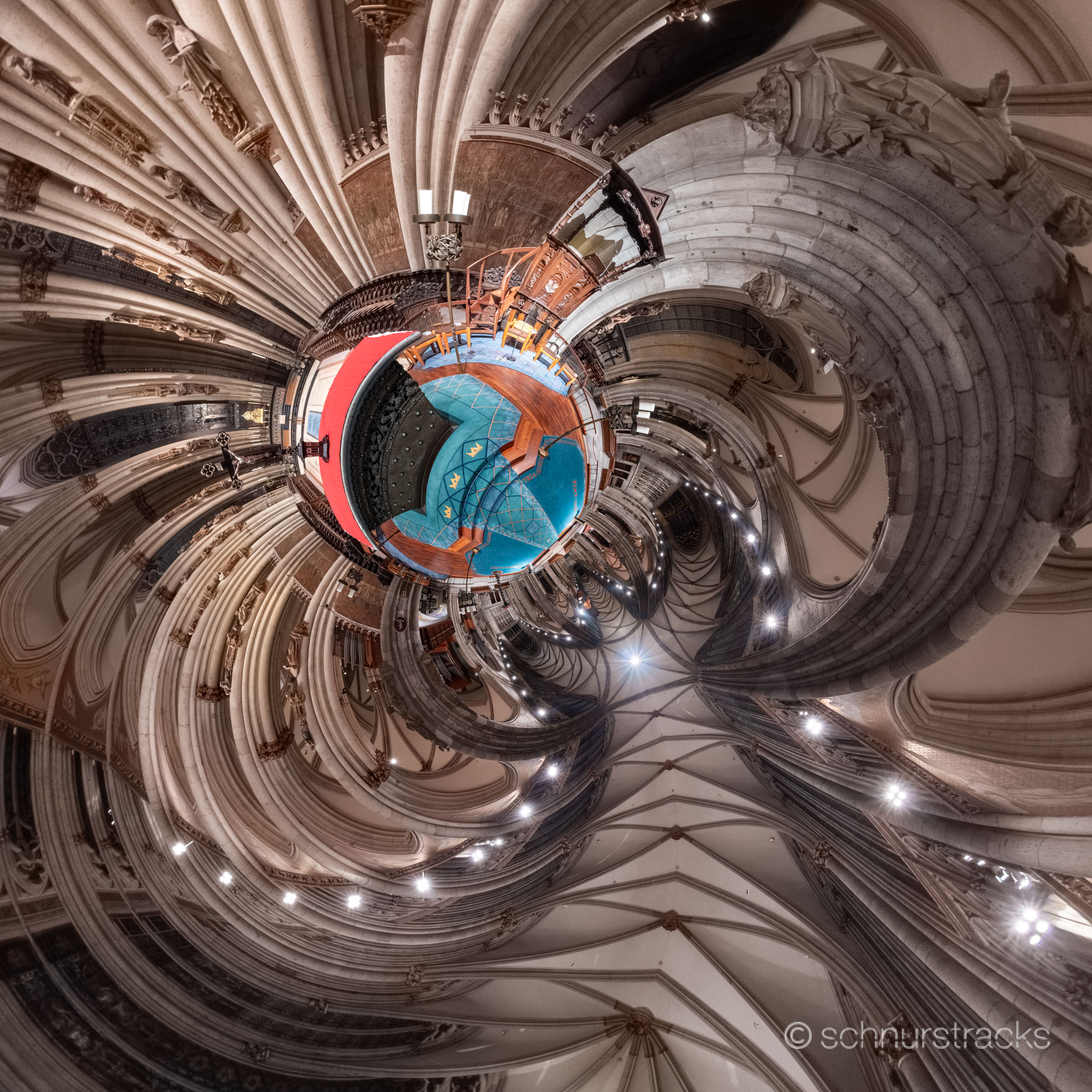 Kugelpanorama als Little Planet am Vierungsaltar im Kölner Dom