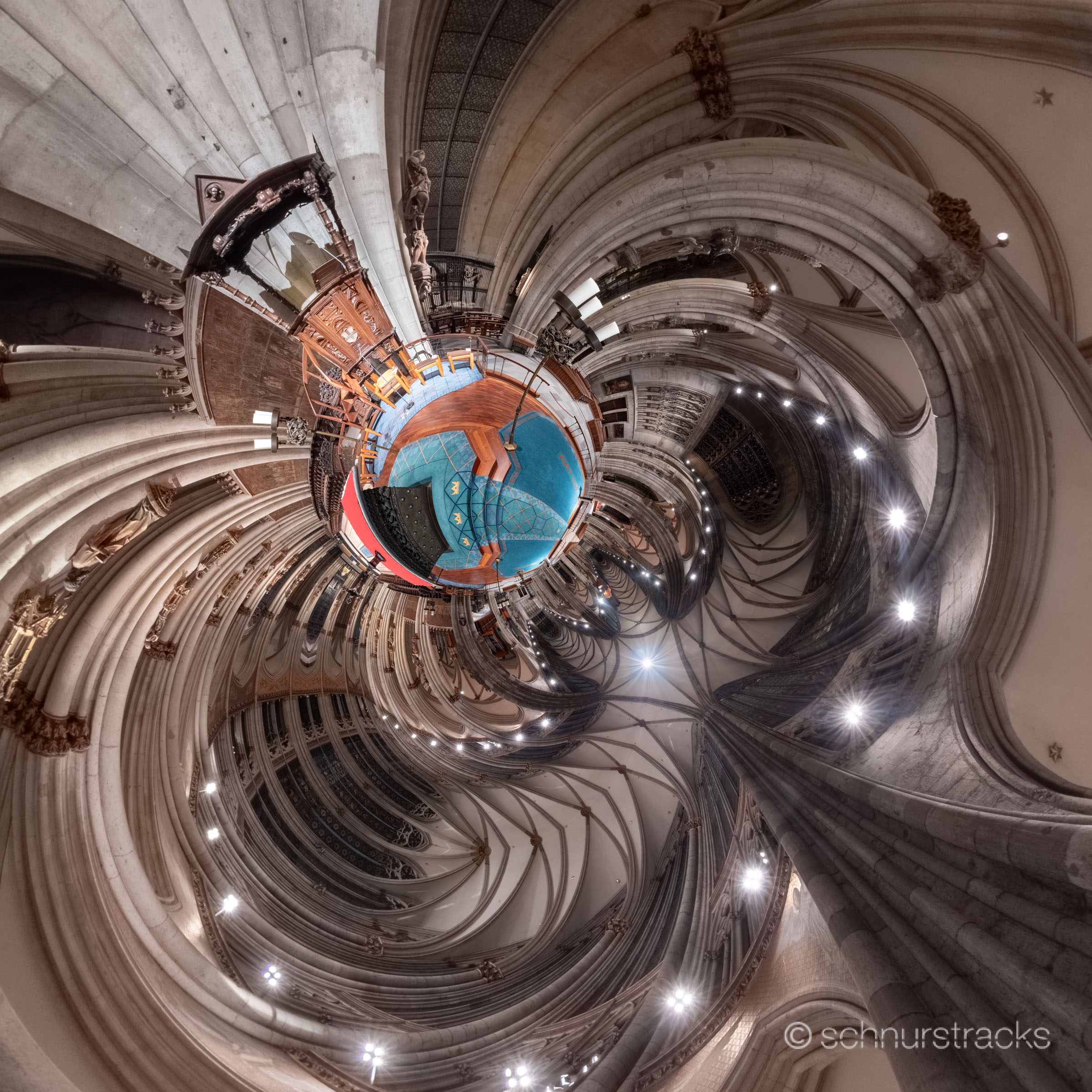Kugelpanorama als Little Planet am Vierungsaltar im Kölner Dom